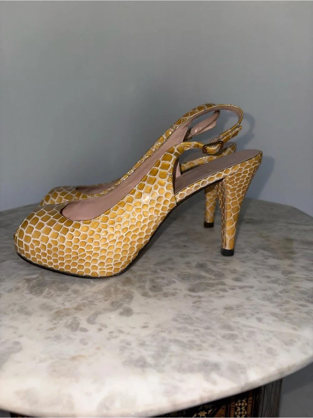 Stuart Weitzman Vintage Python Snakeskin Slingback Platform Peep-Toe Heel Sz 6